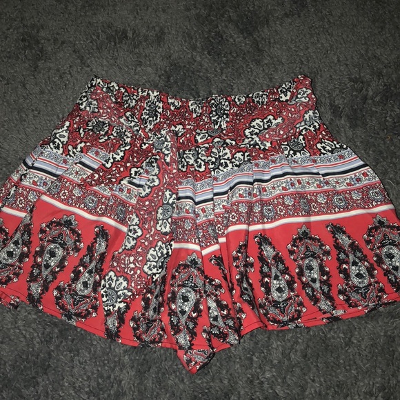 Cute shorts - Picture 3 of 4